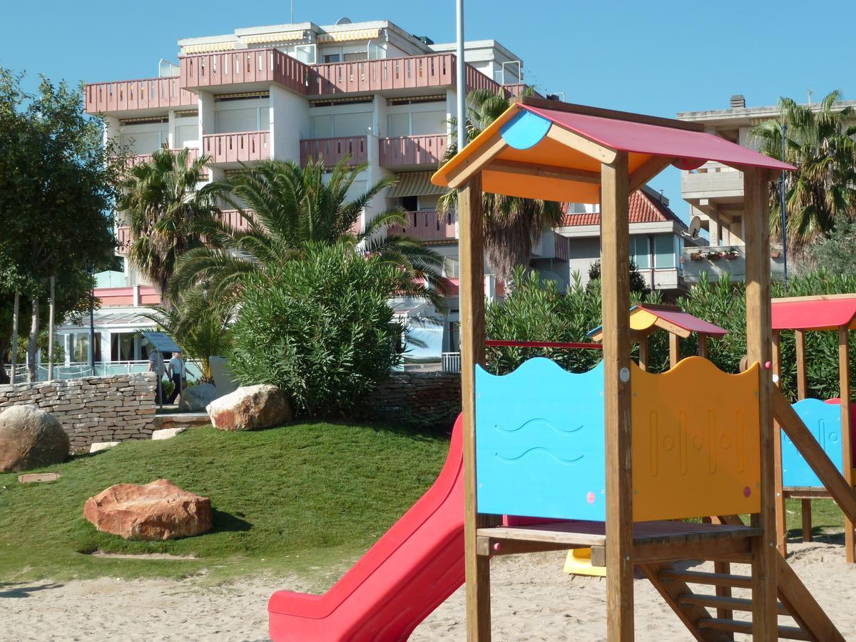 Albergo Girasole Frontemare San Benedetto del Tronto Kültér fotó