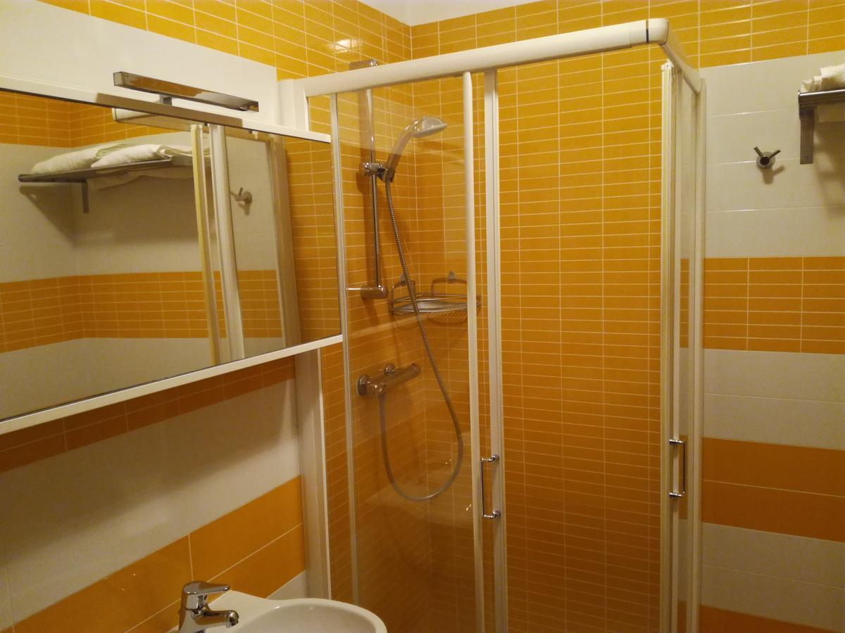 Albergo Girasole Frontemare San Benedetto del Tronto Kültér fotó